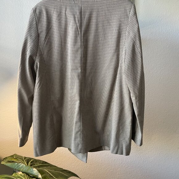 Women’s H&M Checked Double-Breasted Blazer – Size L - Picture 4 of 5